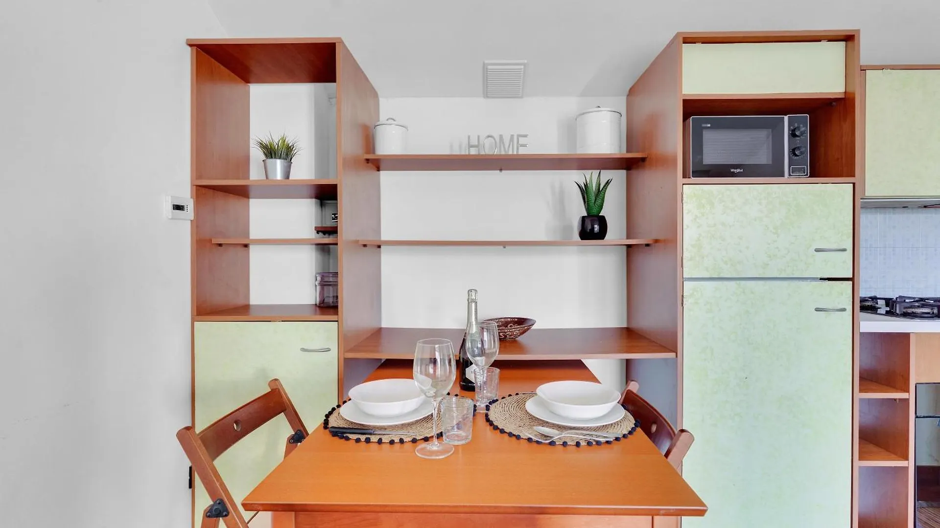 Ug10 -Isola-Bicocca - Central - Apartment - Milan
