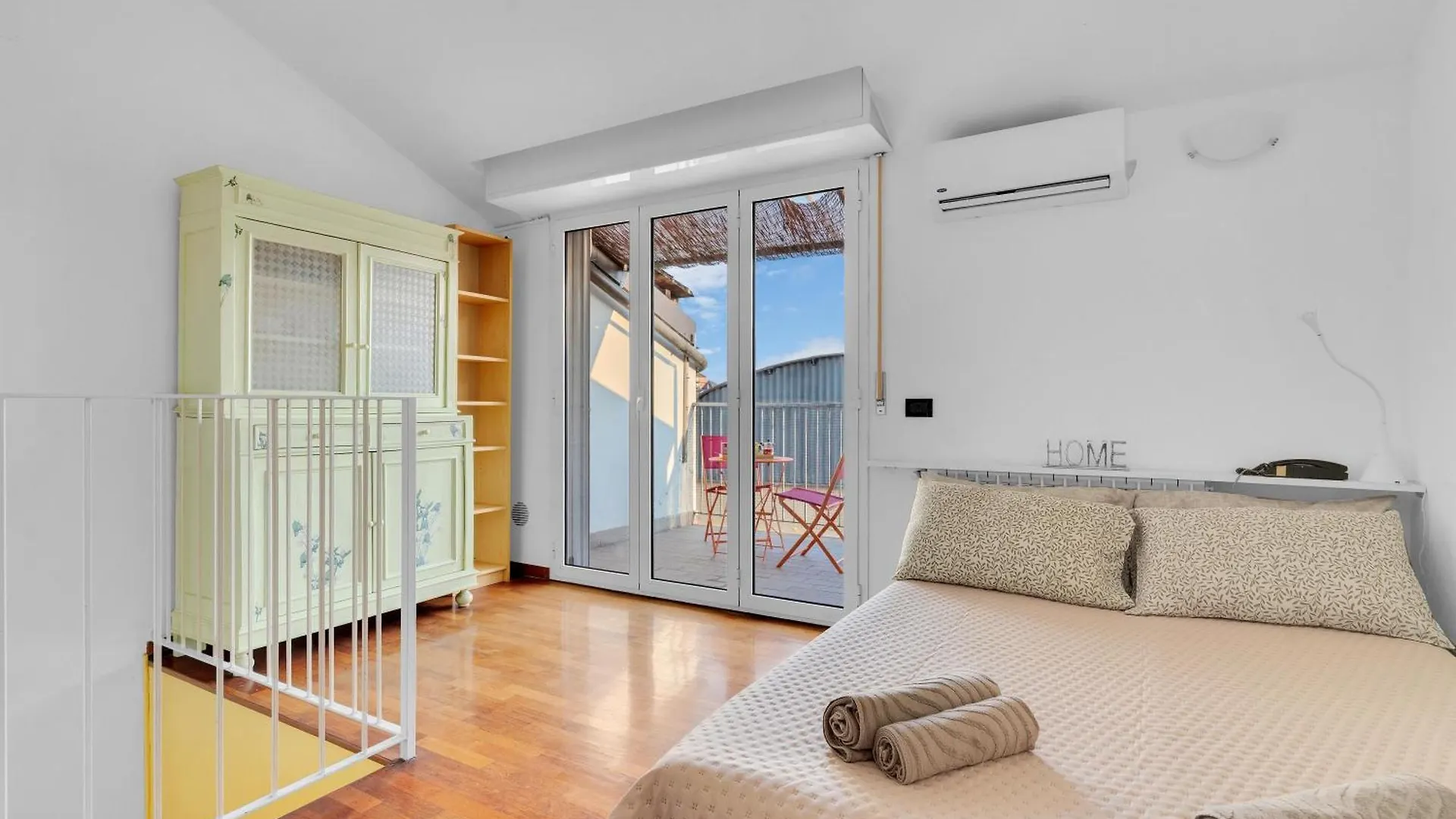 Ug10 -Isola-Bicocca - Central - Apartment - Milan