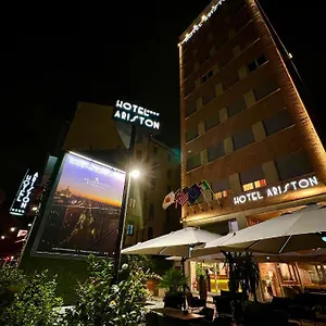 4* Ξενοδοχείο Ariston