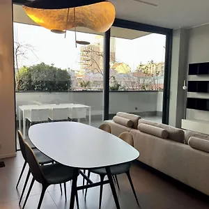 شقة فندقية Bosco Verticale, ميلان